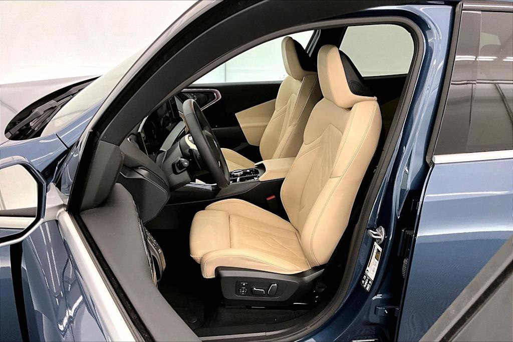 Thumbnail: 2025 BMW X3 - 11