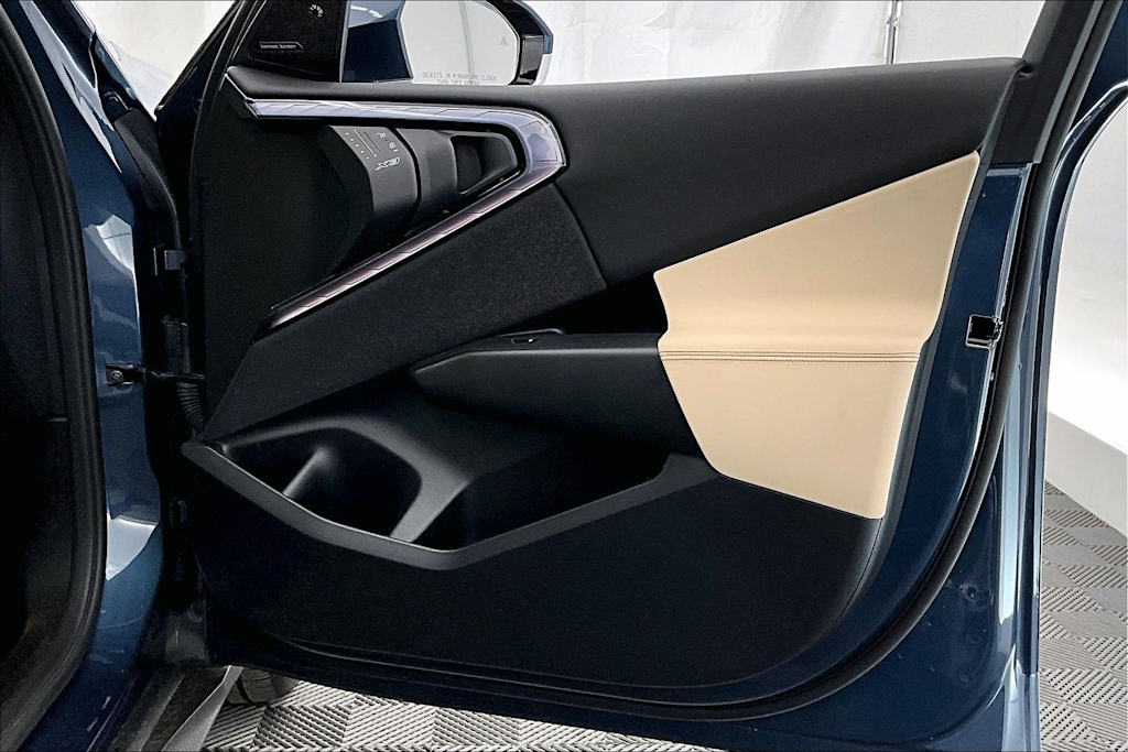Thumbnail: 2025 BMW X3 - 28