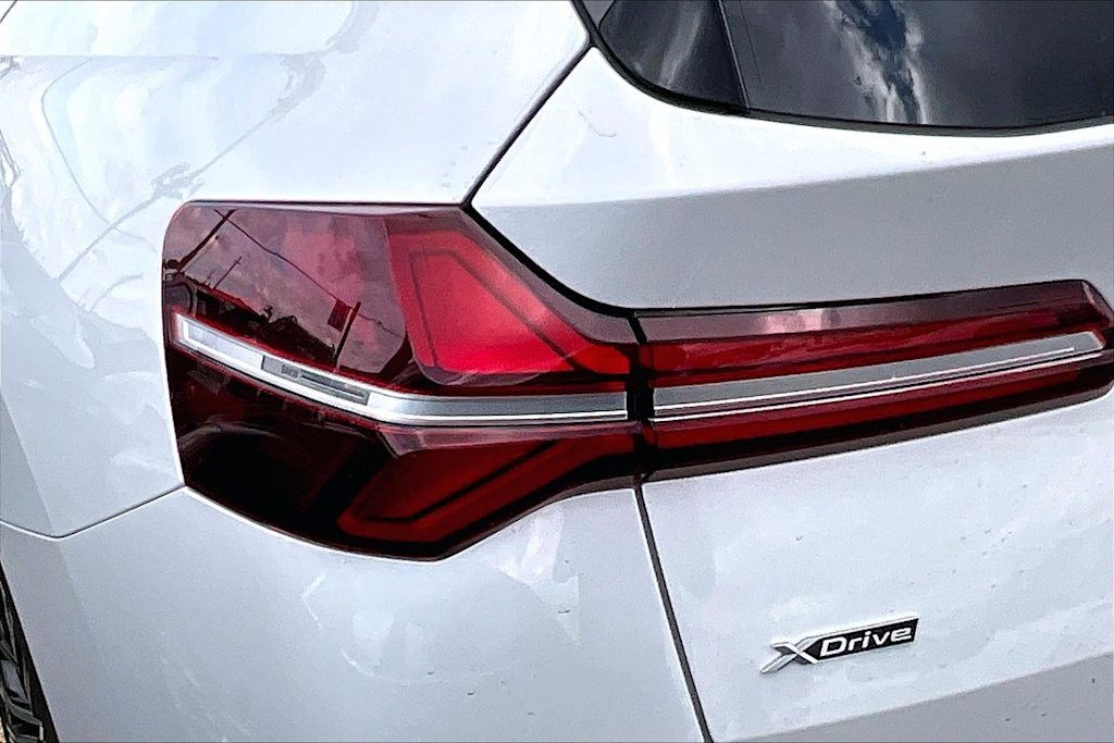 Thumbnail: 2025 BMW X3 - 16