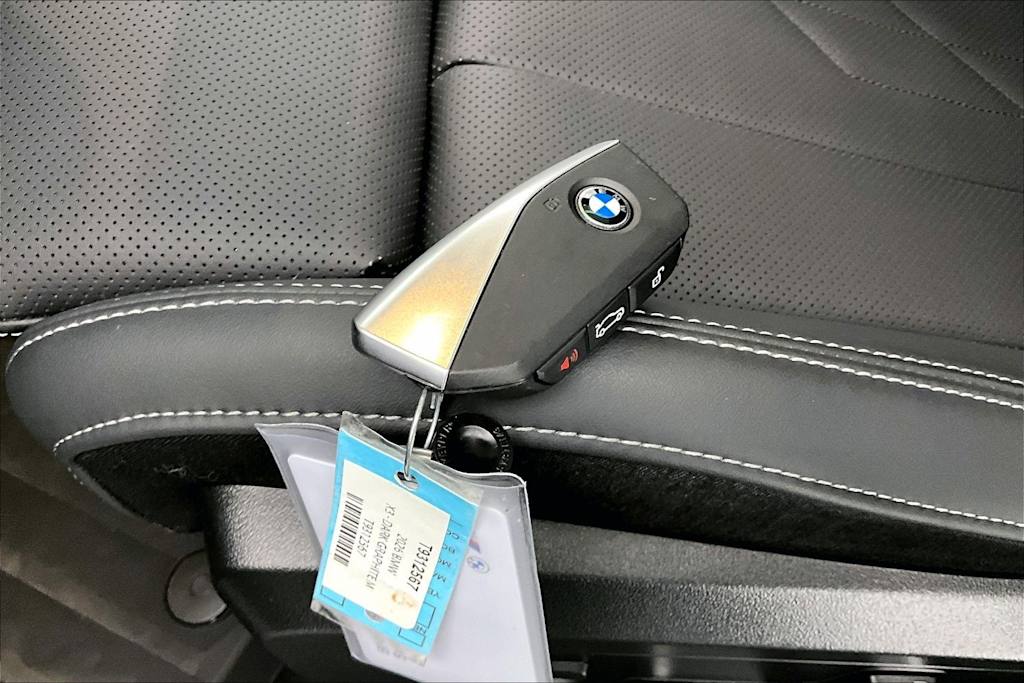 Thumbnail: 2026 BMW X3 - 19