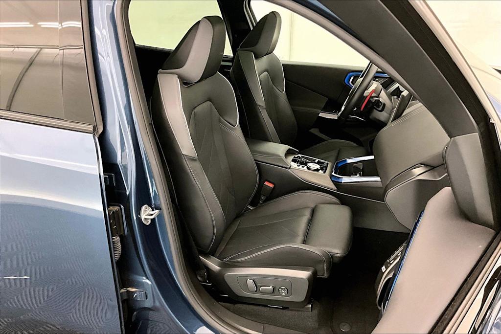 Thumbnail: 2025 BMW X3 - 12