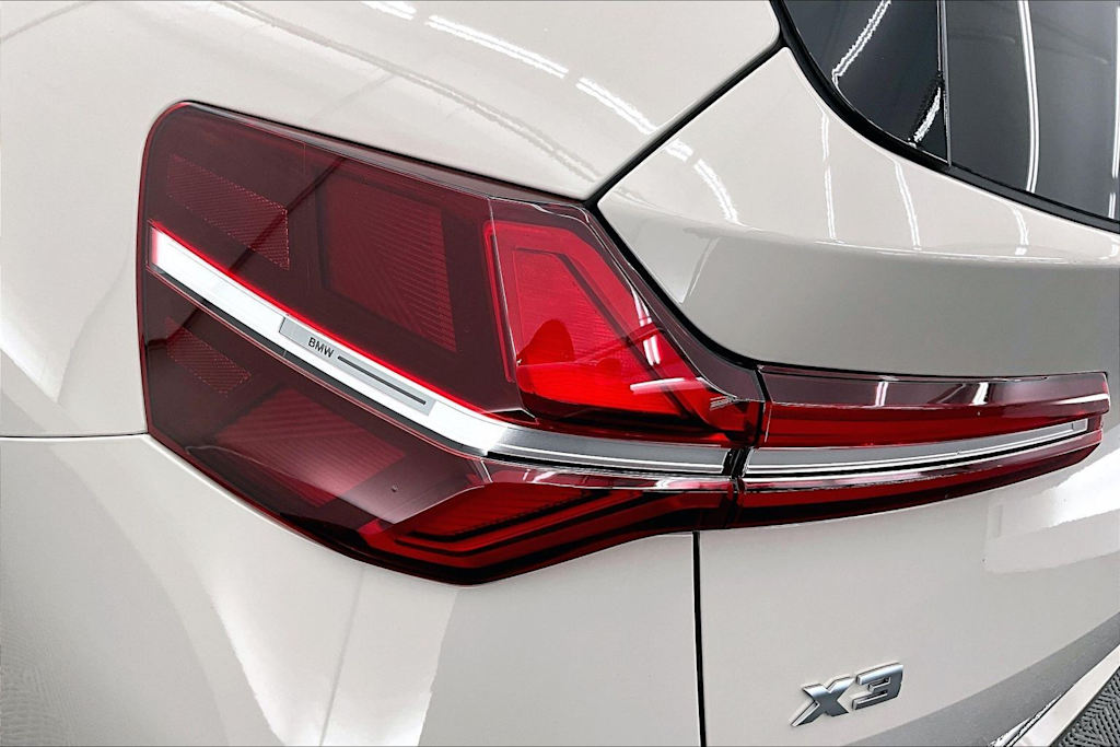 Thumbnail: 2025 BMW X3 - 32