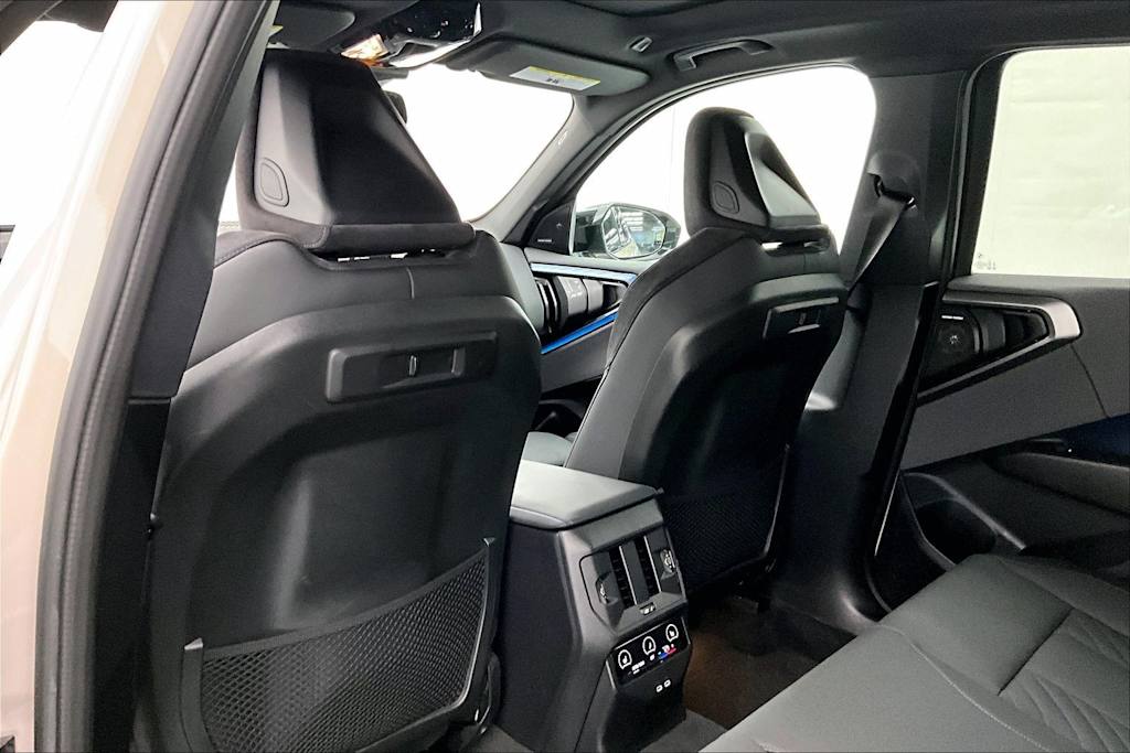 Thumbnail: 2025 BMW X3 - 13