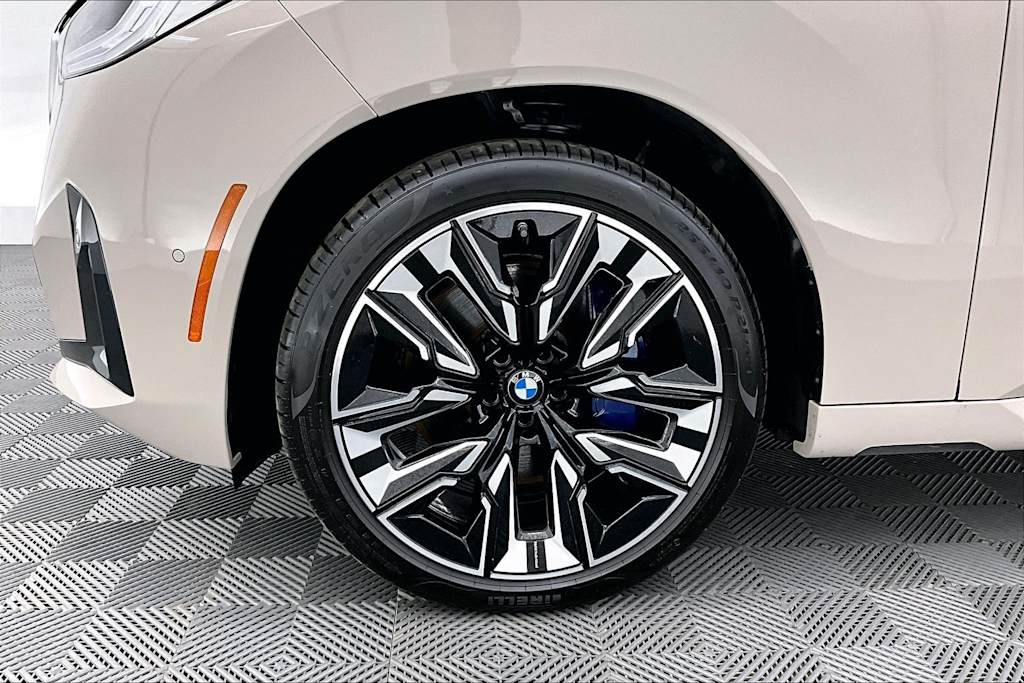 Thumbnail: 2025 BMW X3 - 8