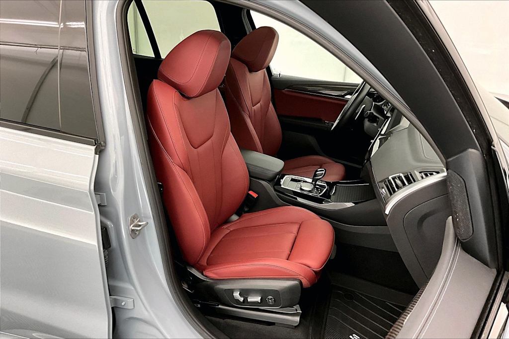 Thumbnail: 2024 BMW X3 - 12
