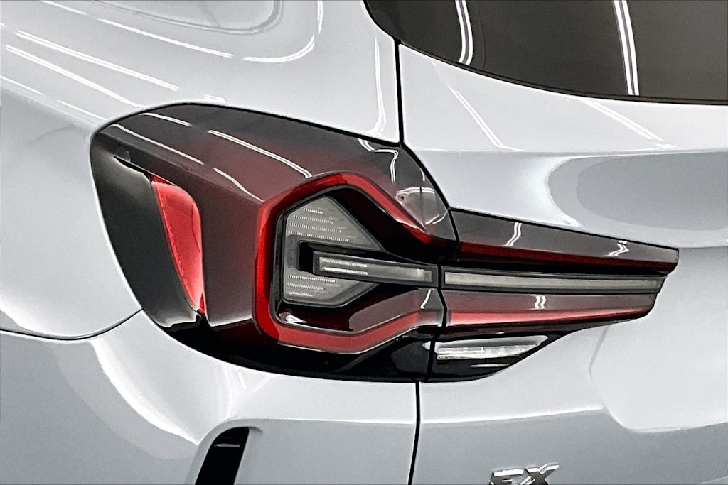 Thumbnail: 2024 BMW X3 - 32