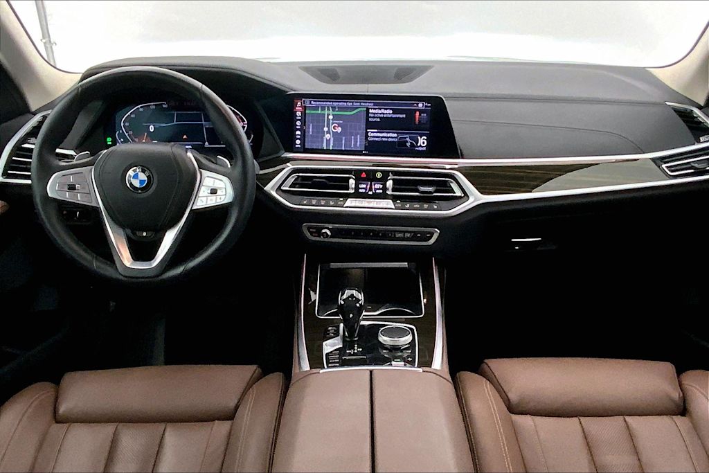 2021 BMW X7 xDrive40i 10