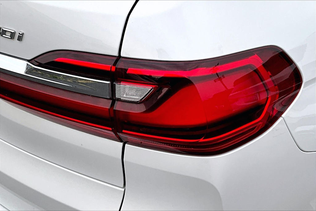 Thumbnail: 2019 BMW X7 - 11