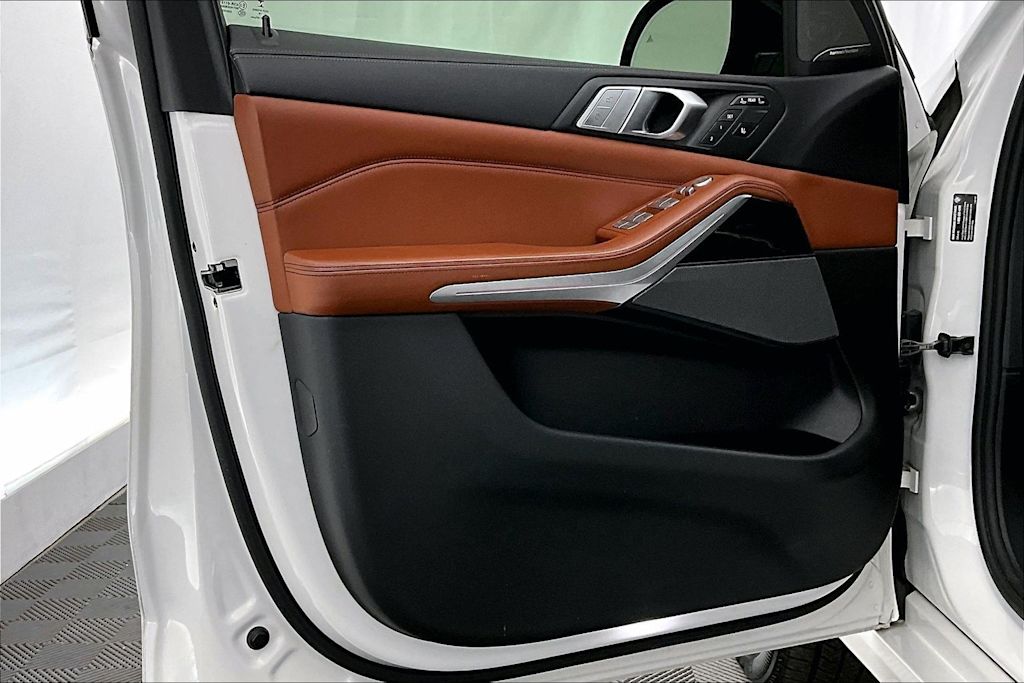 Thumbnail: 2019 BMW X7 - 27