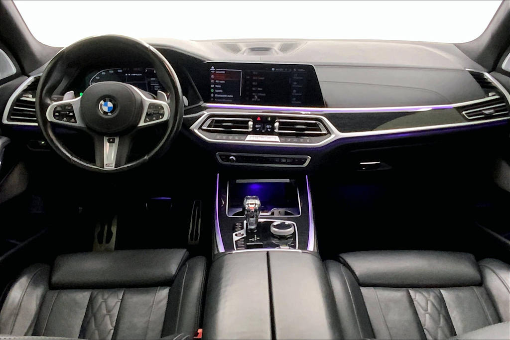 2022 BMW X7 M50i 10