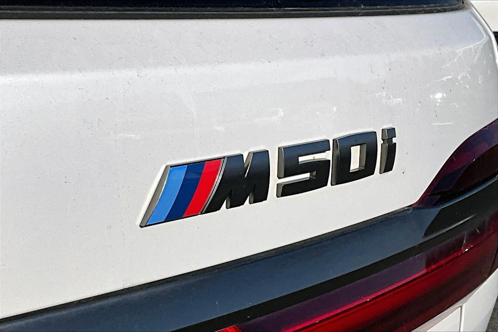 Thumbnail: 2021 BMW X7 - 6