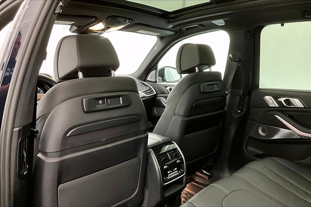 Thumbnail: 2023 BMW X5 - 13