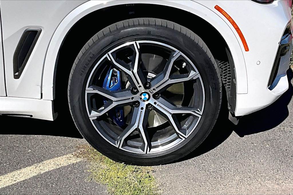 Thumbnail: 2022 BMW X5 - 15