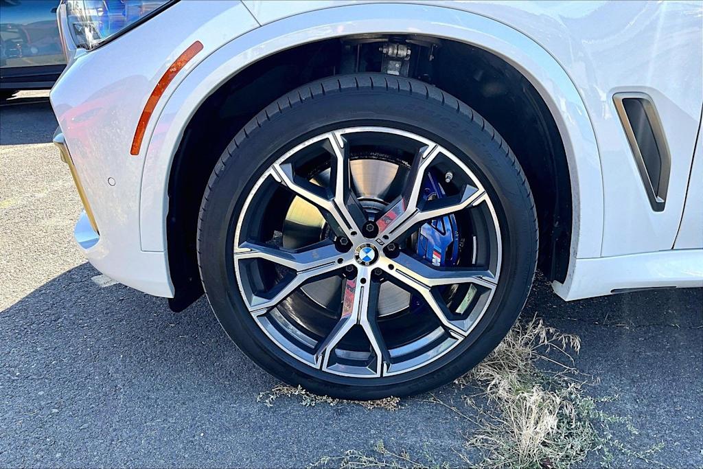 Thumbnail: 2022 BMW X5 - 7