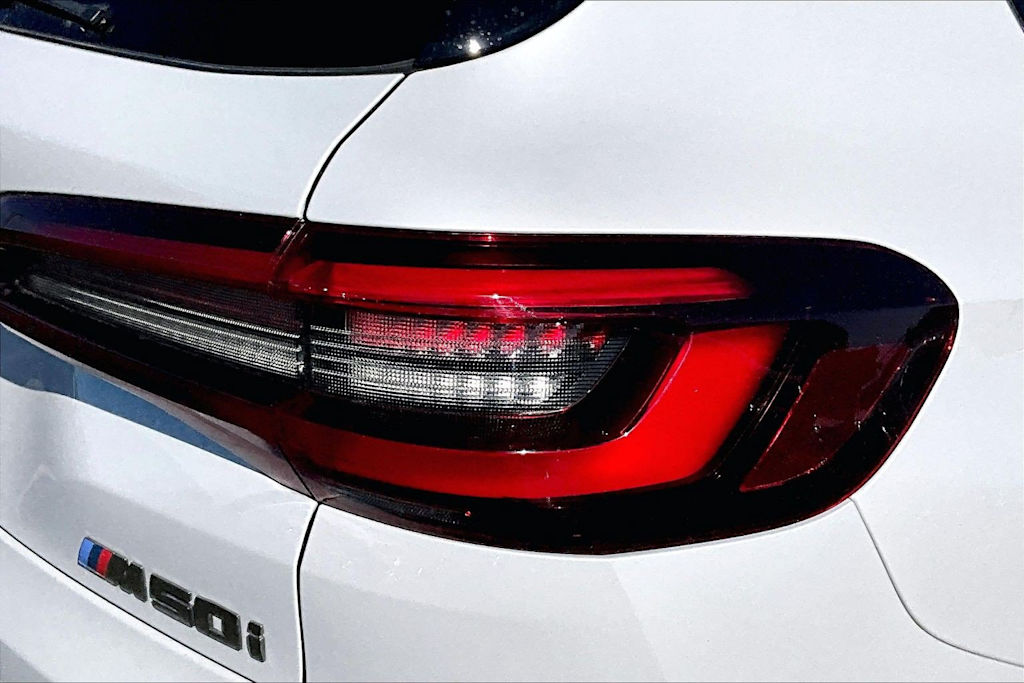 Thumbnail: 2022 BMW X5 - 13
