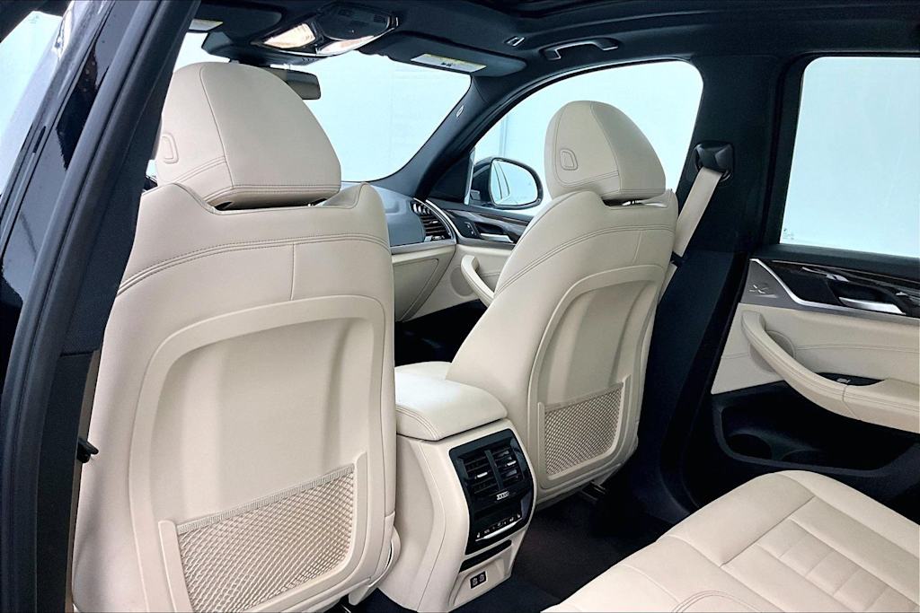 Thumbnail: 2021 BMW X3 - 13