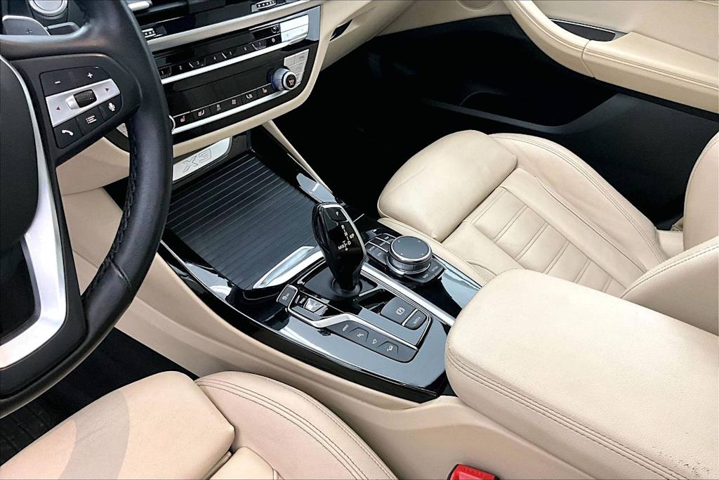 Thumbnail: 2021 BMW X3 - 17