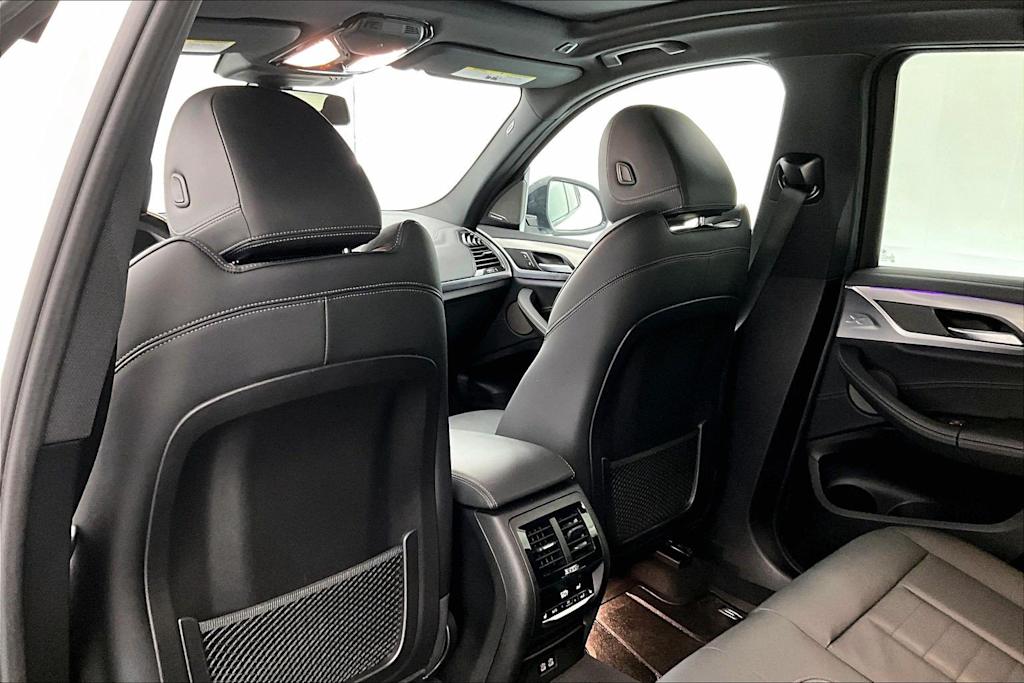 Thumbnail: 2021 BMW X3 - 13