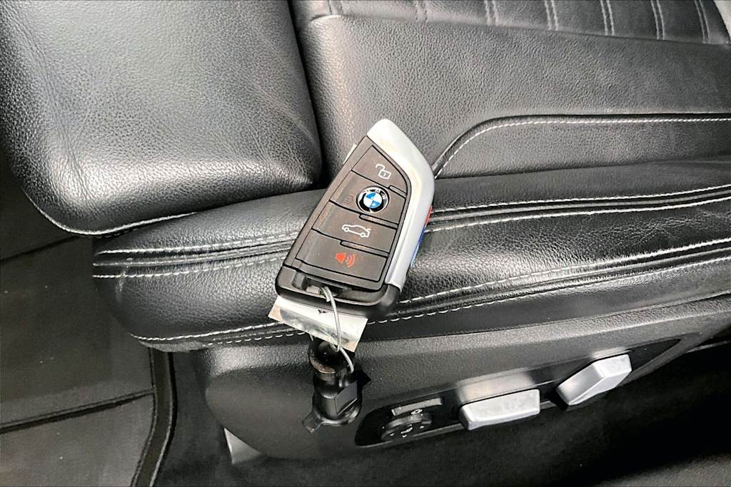 Thumbnail: 2021 BMW X3 - 20