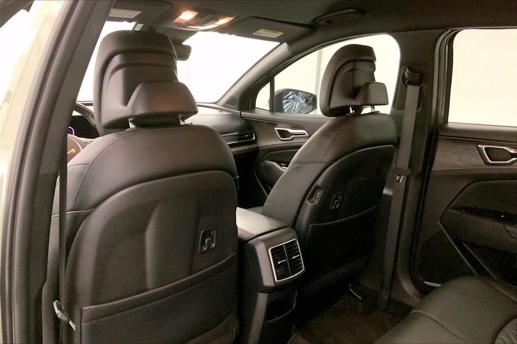 Thumbnail: 2023 Kia Sportage - 13