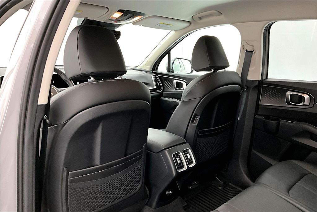Thumbnail: 2025 Kia Sorento - 13