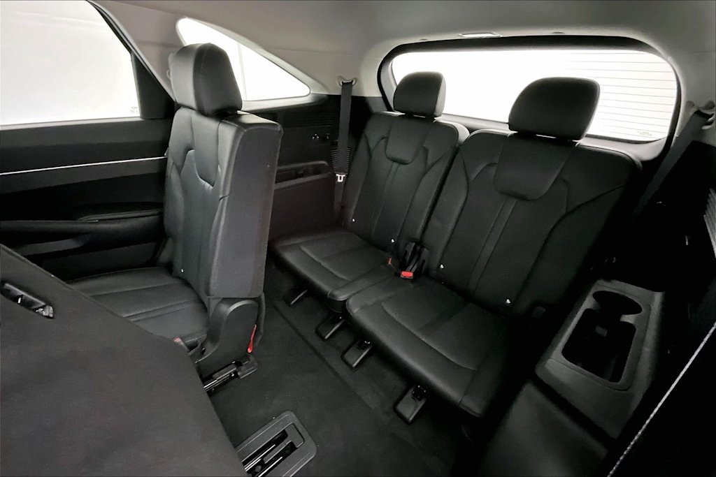 Thumbnail: 2024 Kia Sorento - 13