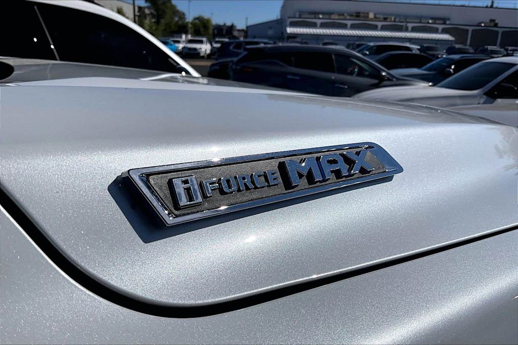 Thumbnail: 2024 Toyota Sequoia - 21