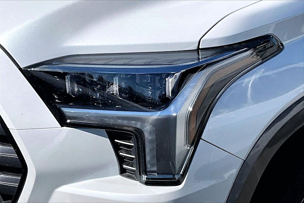 Thumbnail: 2024 Toyota Sequoia - 17
