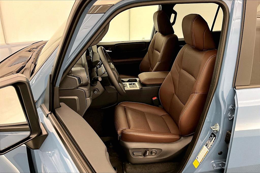 Thumbnail: 2025 Toyota Land Cruiser - 11