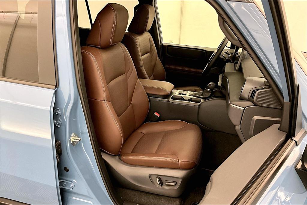 Thumbnail: 2025 Toyota Land Cruiser - 12