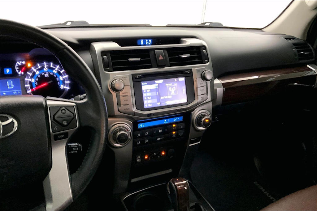 Thumbnail: 2016 Toyota 4Runner - 15