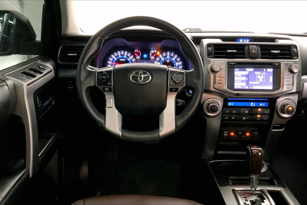 Thumbnail: 2016 Toyota 4Runner - 14