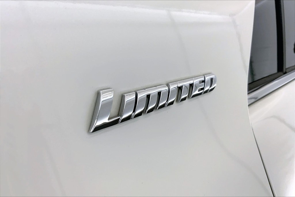 Thumbnail: 2016 Toyota 4Runner - 7