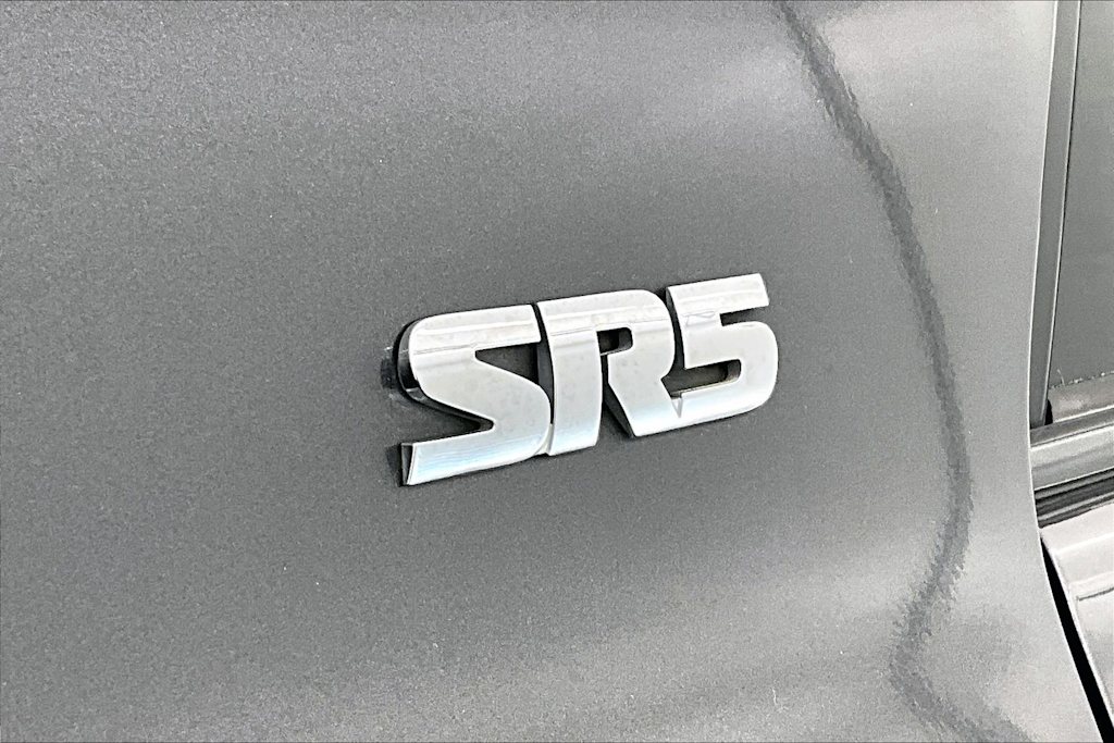 Thumbnail: 2017 Toyota 4Runner - 7