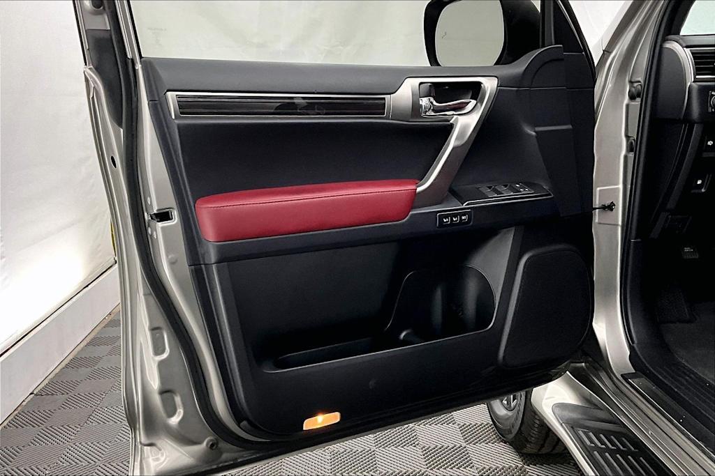 Thumbnail: 2023 Lexus GX - 27