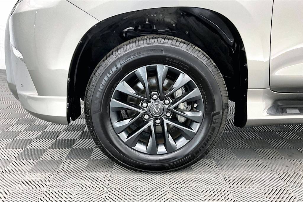Thumbnail: 2023 Lexus GX - 8