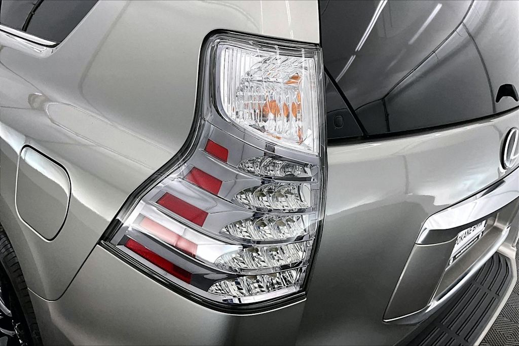 Thumbnail: 2023 Lexus GX - 32