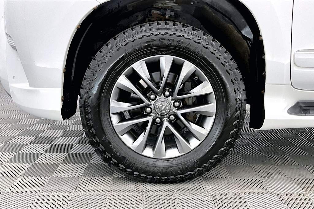 Thumbnail: 2018 Lexus GX - 8