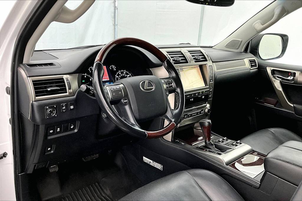 Thumbnail: 2018 Lexus GX - 2