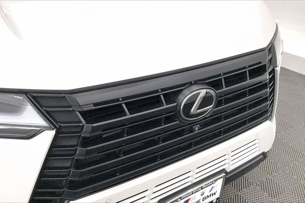 Thumbnail: 2024 Lexus ES - 33