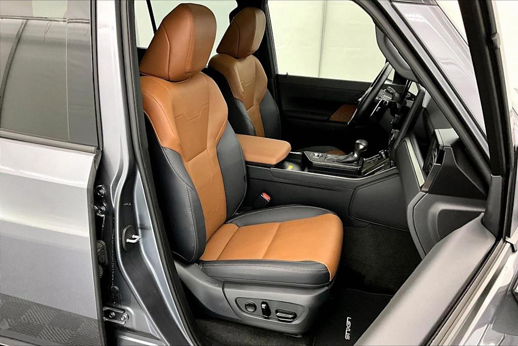 Thumbnail: 2024 Lexus ES - 11
