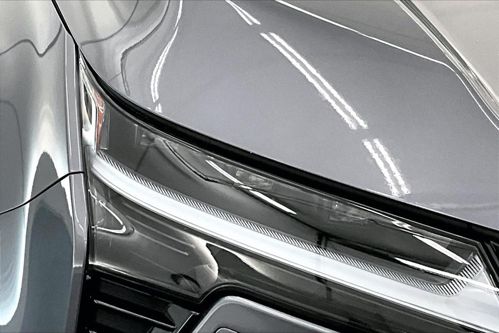 Thumbnail: 2024 Lexus ES - 31