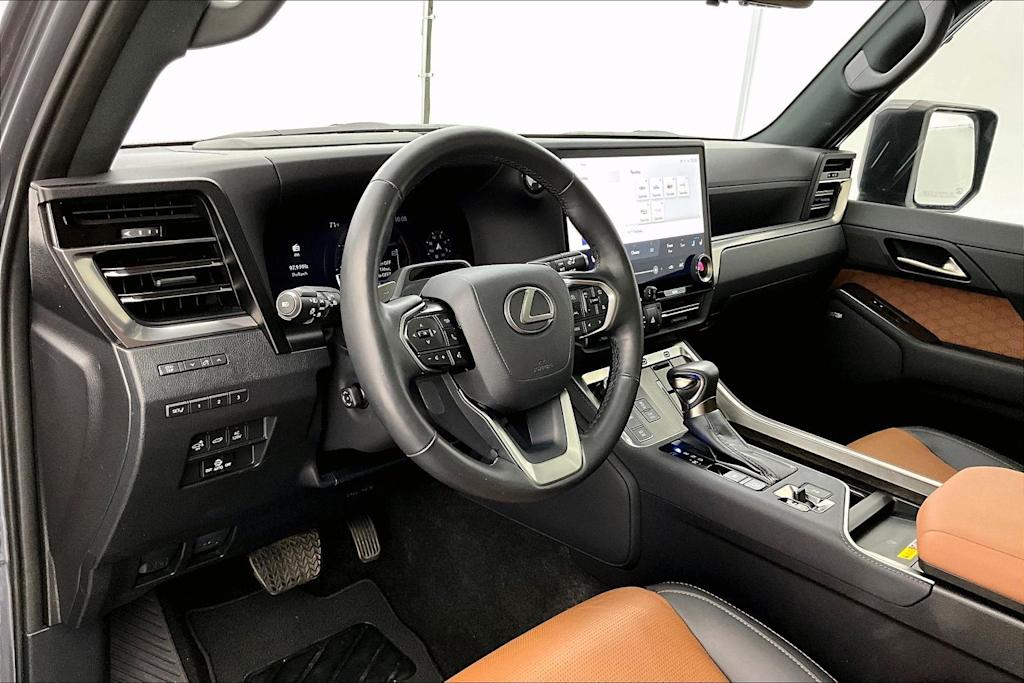 Thumbnail: 2024 Lexus ES - 2