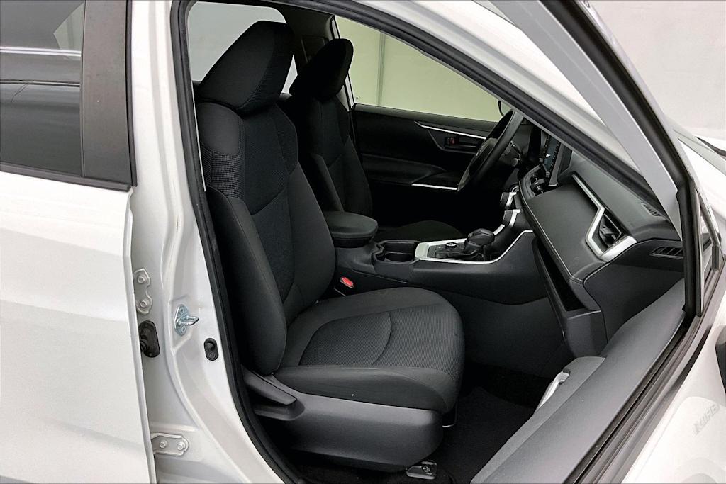 Thumbnail: 2021 Toyota RAV4 - 12