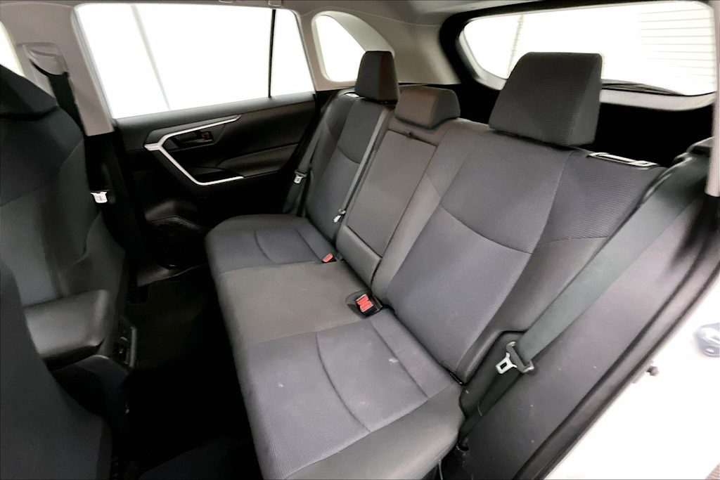 Thumbnail: 2021 Toyota RAV4 - 29