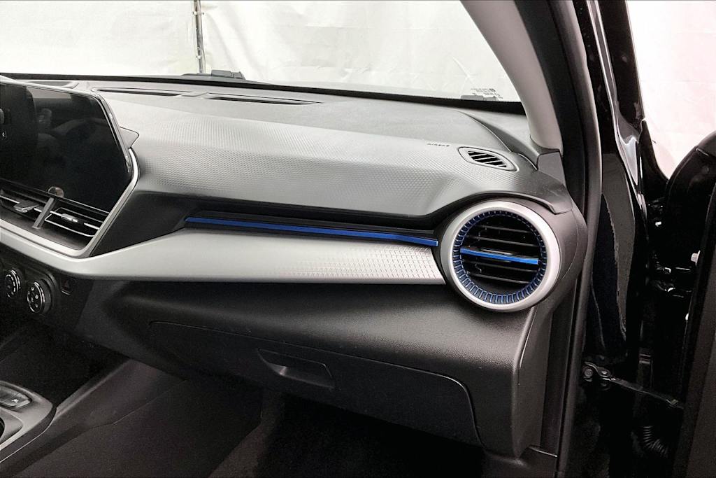 Thumbnail: 2024 Chevrolet Trax - 24