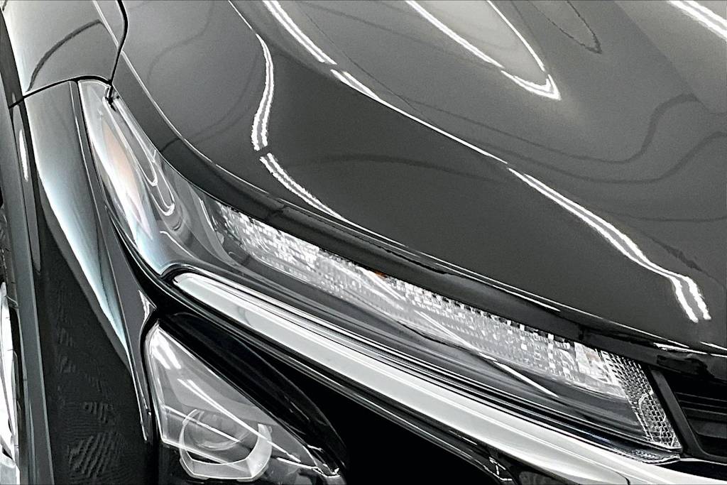 Thumbnail: 2024 Chevrolet Trax - 31