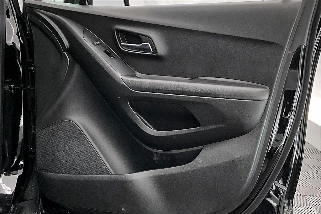 Thumbnail: 2020 Chevrolet Trax - 28