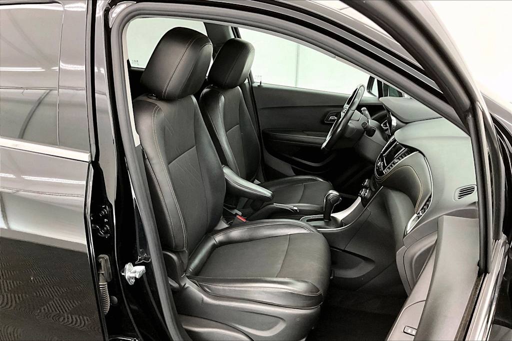 Thumbnail: 2020 Chevrolet Trax - 12