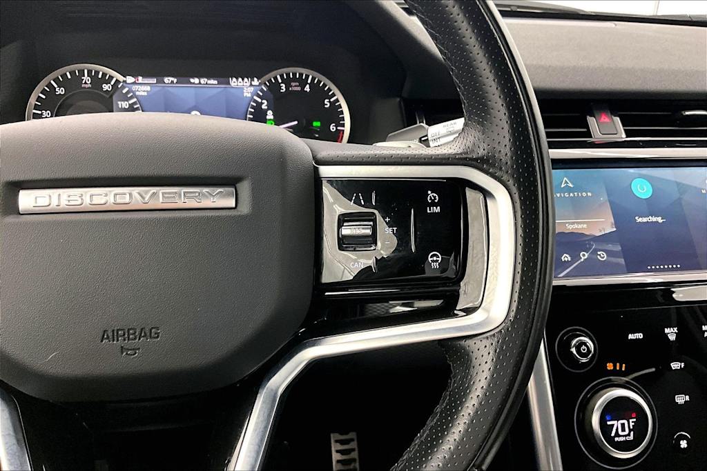 Thumbnail: 2022 Land Rover Discovery Sport - 26